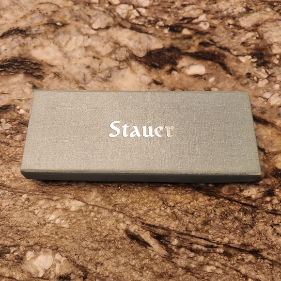 Stauer vintage pearl necklace with box - Picture 2 of 4